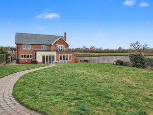 Photo 33- click for photo gallery